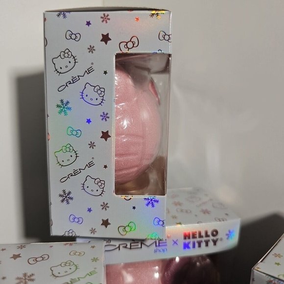 The Creme Shop x Hello Kitty Hello Fizzy! Aromatherapy Bath Bomb Coco Ro… - Picture 9 of 11